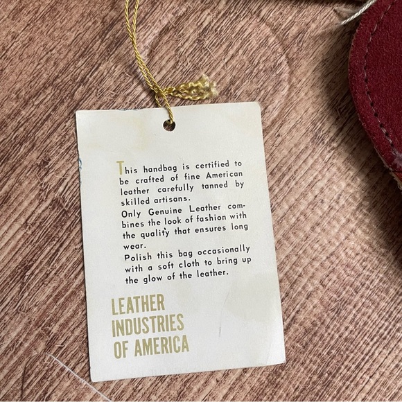 Deadstock Vintage 70s Maroon Leather & Suede Buckle Front Shoulder Purse - Picture 4 of 6